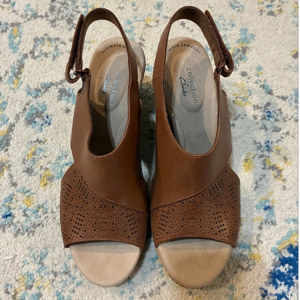 Clarks Collection Tan Leather Perforated Cork Wedge Sandals Womens 8 New‎ No Box